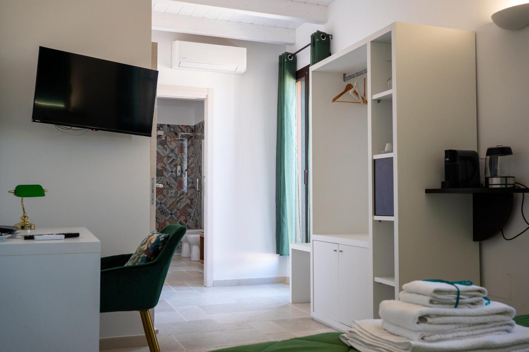 Duomo Guest House بارليتا الغرفة الصورة