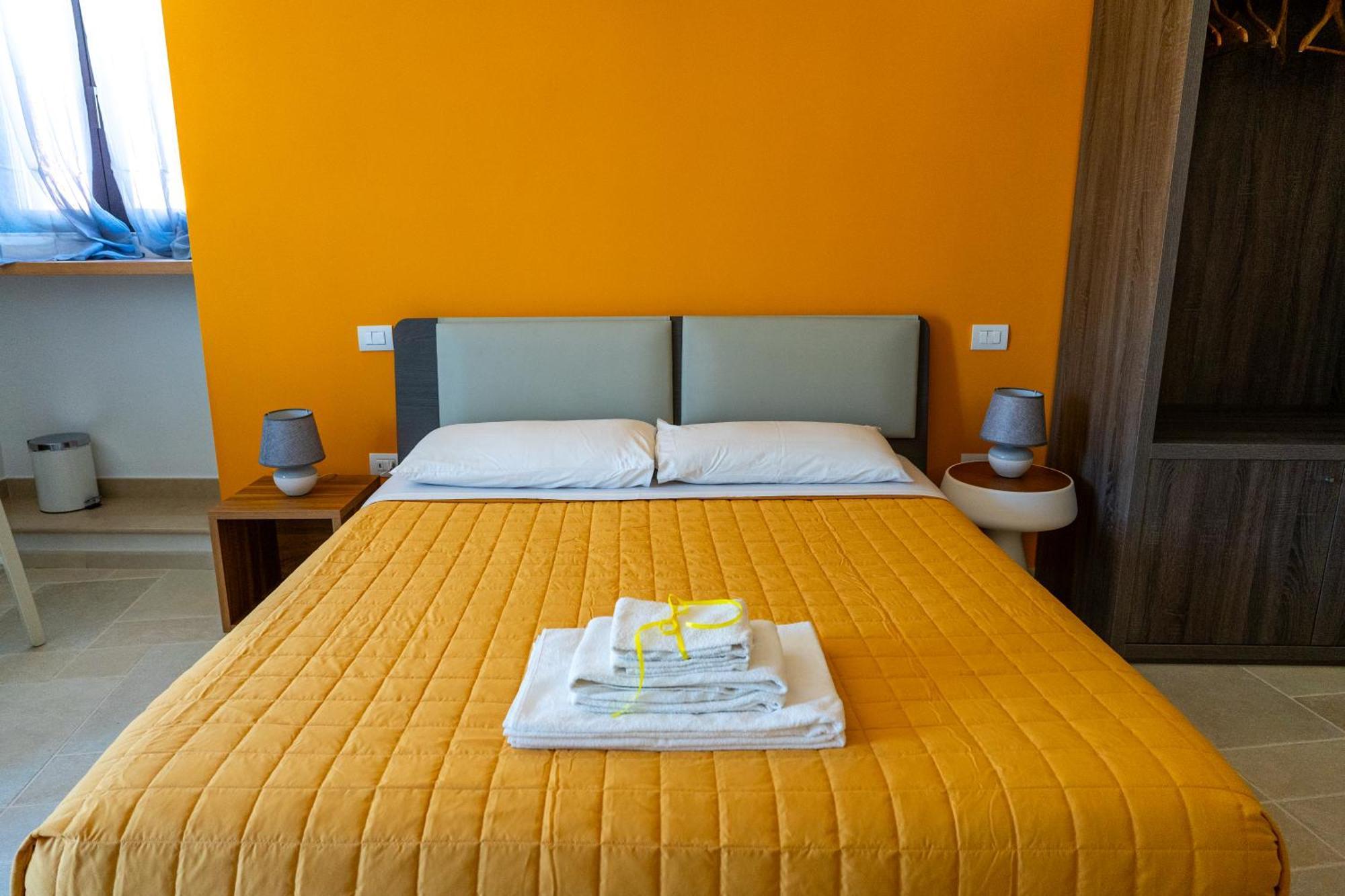 Duomo Guest House بارليتا الغرفة الصورة