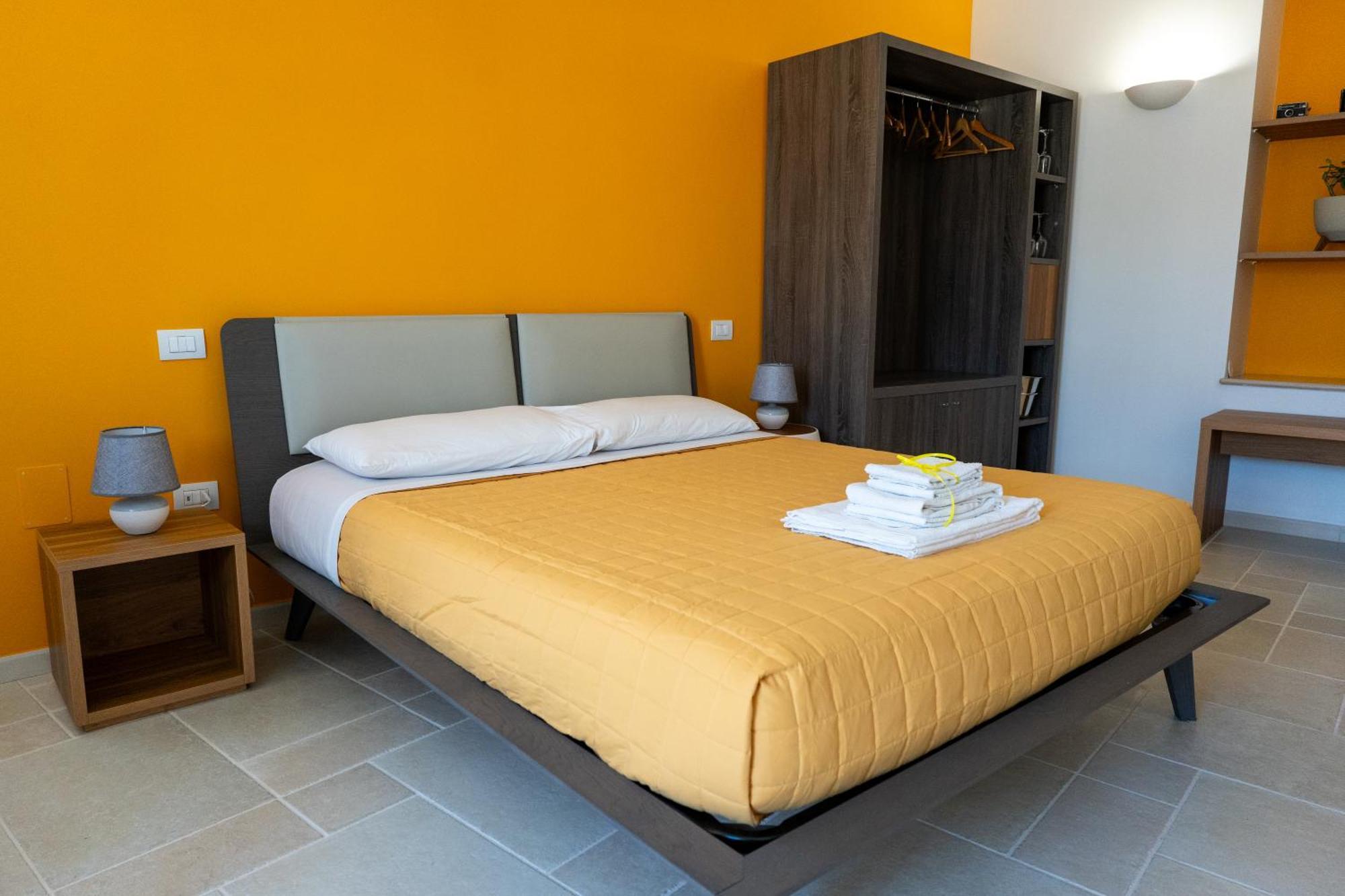 Duomo Guest House بارليتا الغرفة الصورة