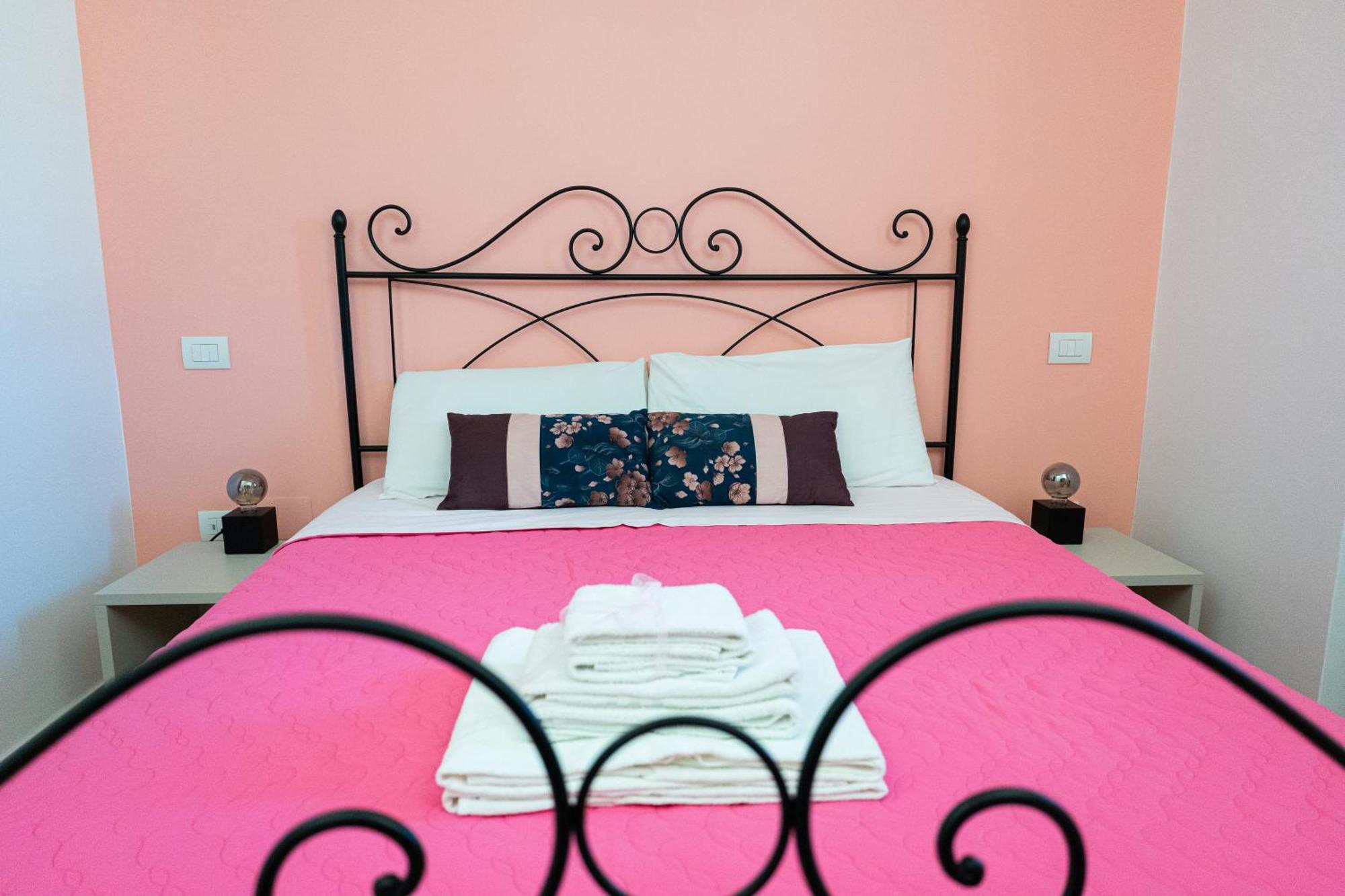 Duomo Guest House بارليتا الغرفة الصورة